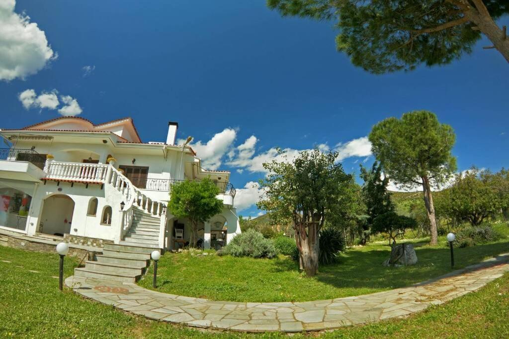 Triple H Villa Волос Екстериор снимка