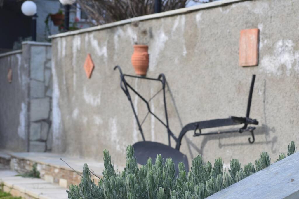Triple H Villa Волос Екстериор снимка