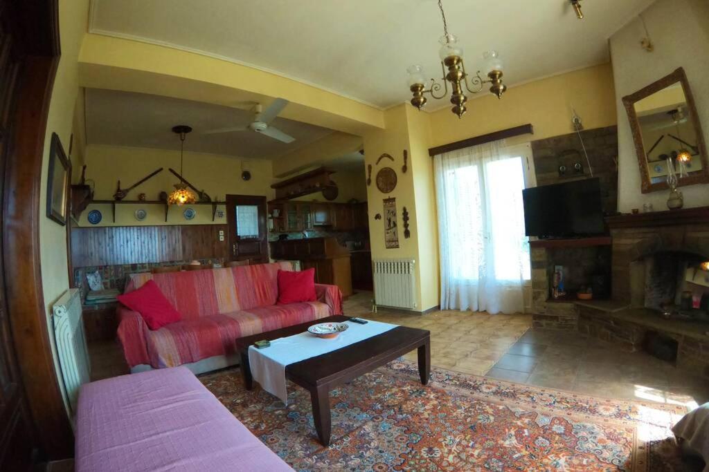 Triple H Villa Волос Екстериор снимка